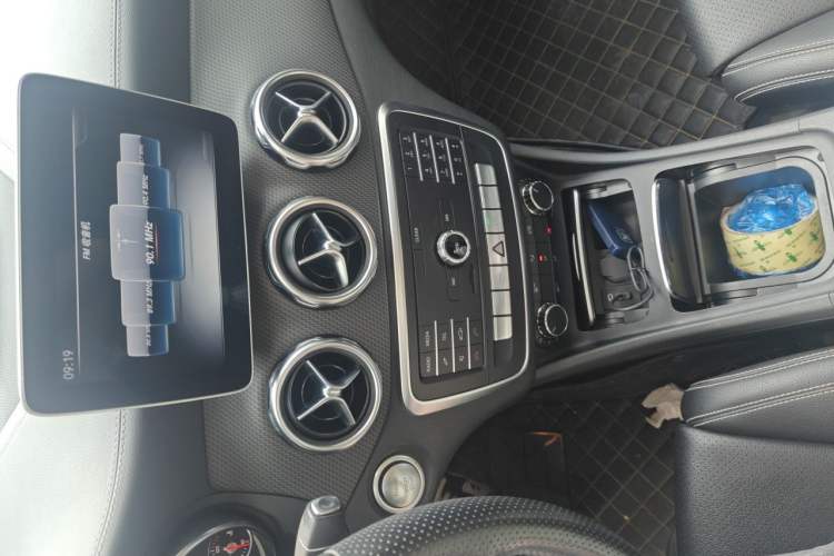 Used Mercedes-Benz GLA 2019 GLA 200 Fashion Model Audio And AC Panel