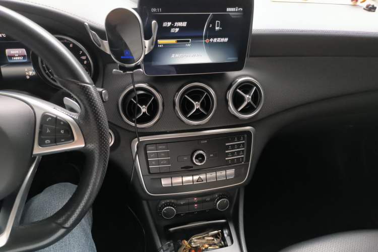 Used Mercedes-Benz GLA 2019 GLA 200 Fashion Model Audio And AC Panel