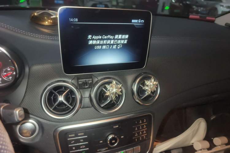 Used Mercedes-Benz GLA 2019 GLA 200 Fashion Model Audio And AC Panel