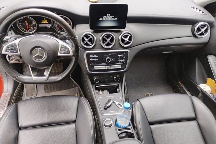 Used Mercedes-Benz GLA 2019 GLA 200 Fashion Model Center Console