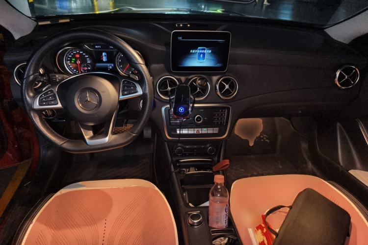 Used Mercedes-Benz GLA 2019 GLA 200 Fashion Model Center Console