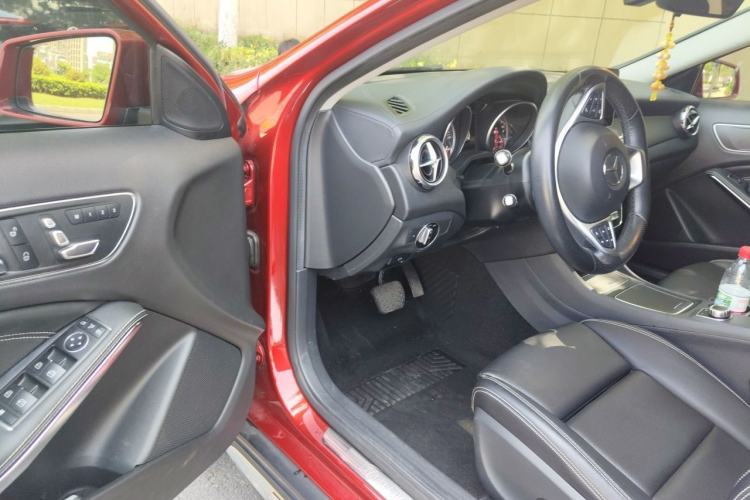 Used Mercedes-Benz GLA 2019 GLA 200 Fashion Model Driver Seat