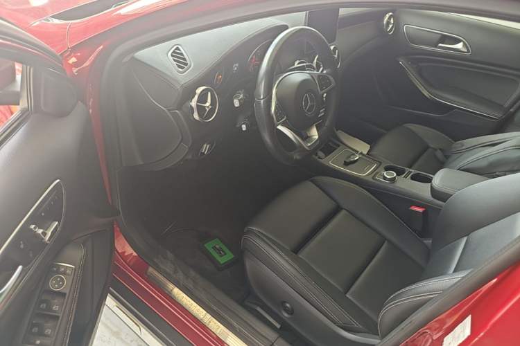 Used Mercedes-Benz GLA 2019 GLA 200 Fashion Model Driver Seat