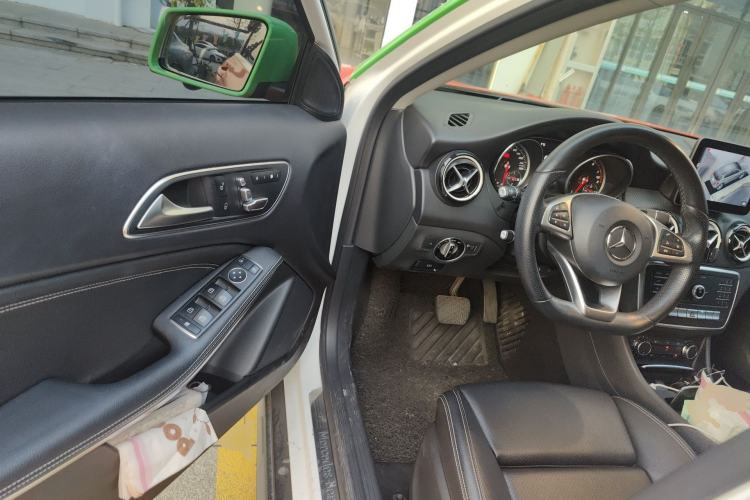 Used Mercedes-Benz GLA 2019 GLA 200 Dynamic Edition Driver Seat