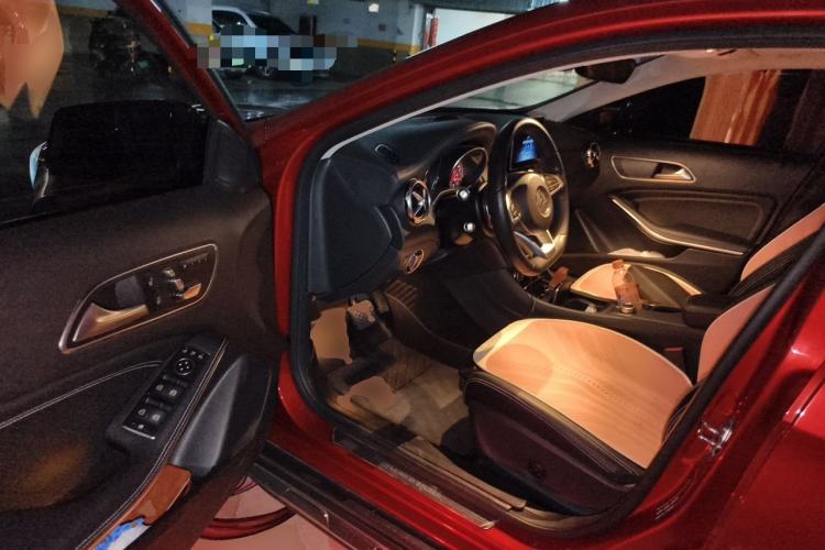 Used Mercedes-Benz GLA 2019 GLA 200 Fashion Model Driver Seat