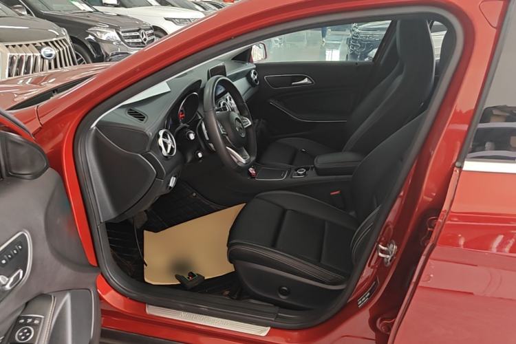 Used Mercedes-Benz GLA 2019 GLA 200 Fashion Model Driver Seat