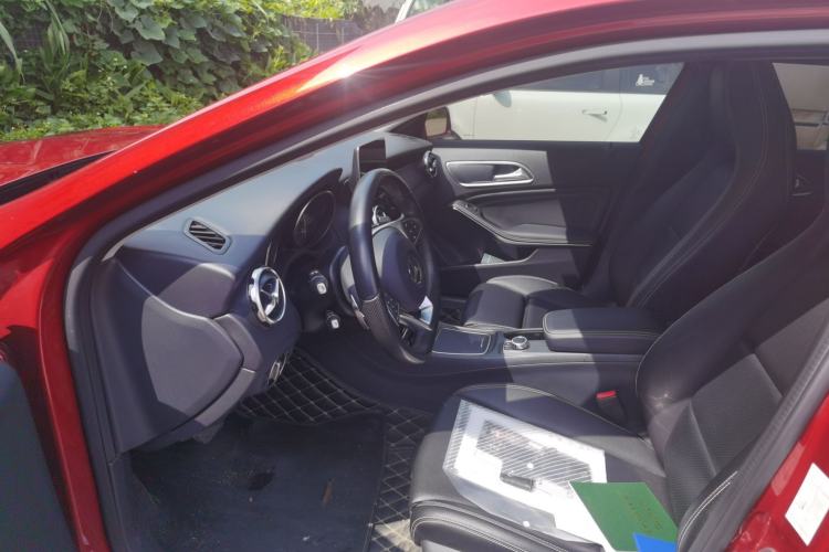 Used Mercedes-Benz GLA 2019 GLA 200 Dynamic Edition Driver Seat