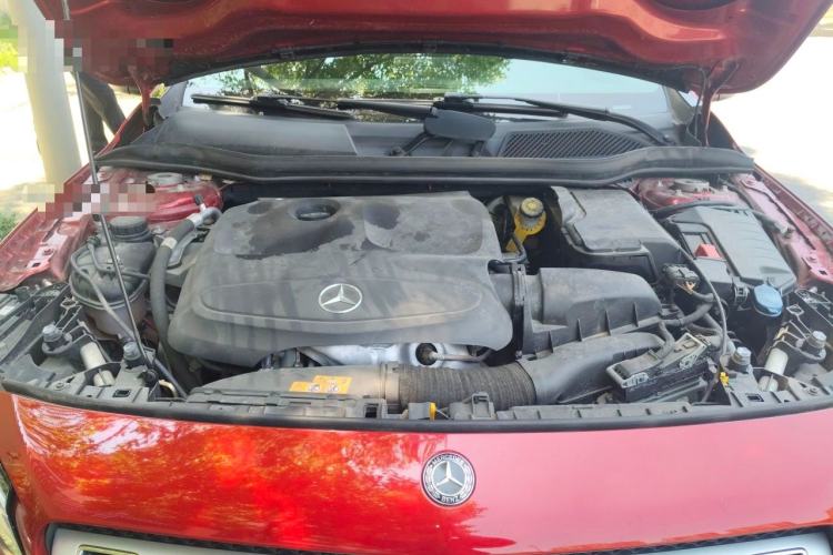 Used Mercedes-Benz GLA 2019 GLA 200 Fashion Model Engine Bay
