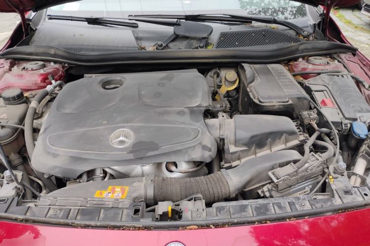 Used Mercedes-Benz GLA 2019 GLA 200 Fashion Model Engine Bay