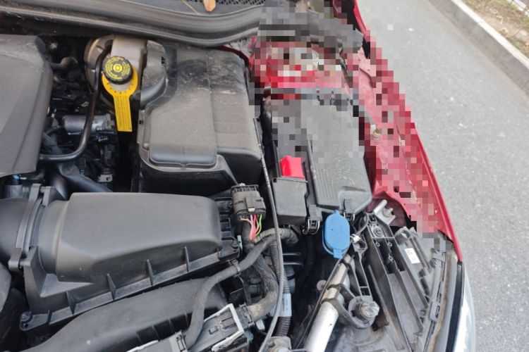 Used Mercedes-Benz GLA 2019 GLA 200 Fashion Model Engine Bay Left
