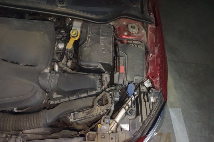 Used Mercedes-Benz GLA 2019 GLA 200 Fashion Model Engine Bay Left
