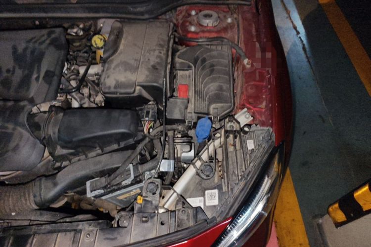 Used Mercedes-Benz GLA 2019 GLA 200 Fashion Model Engine Bay Left