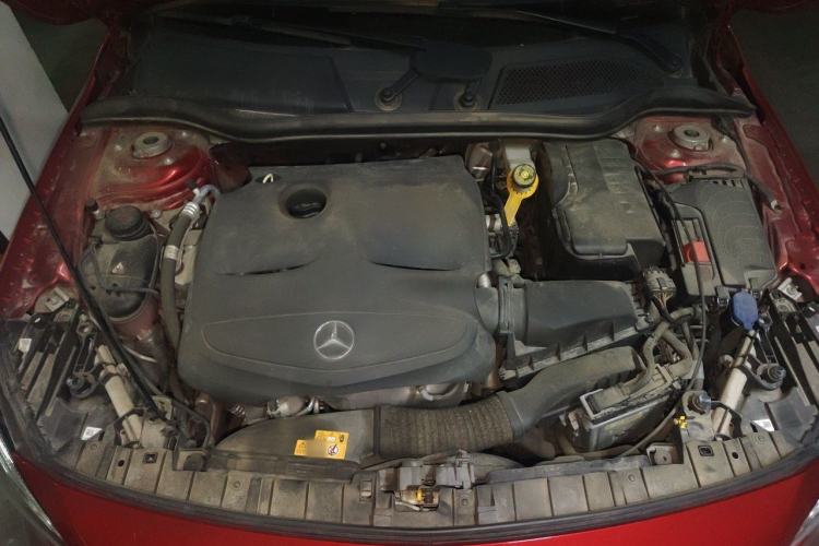 Used Mercedes-Benz GLA 2019 GLA 200 Fashion Model Engine Bay