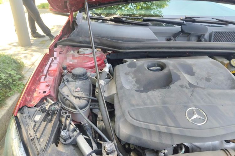 Used Mercedes-Benz GLA 2019 GLA 200 Fashion Model Engine Bay Right