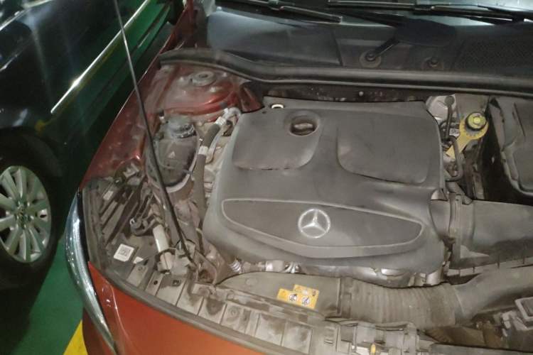 Used Mercedes-Benz GLA 2019 GLA 200 Fashion Model Engine Bay Right