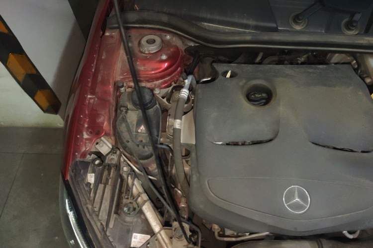 Used Mercedes-Benz GLA 2019 GLA 200 Fashion Model Engine Bay Right