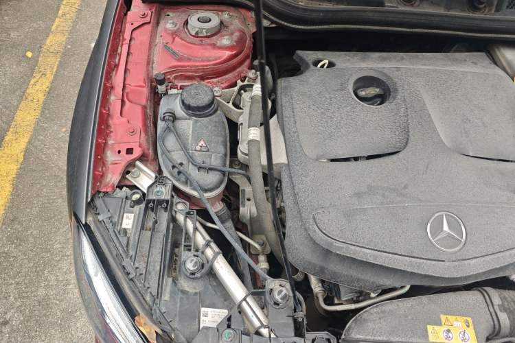 Used Mercedes-Benz GLA 2019 GLA 200 Fashion Model Engine Bay Right
