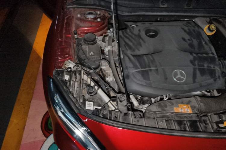 Used Mercedes-Benz GLA 2019 GLA 200 Fashion Model Engine Bay Right