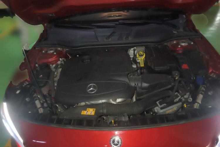 Used Mercedes-Benz GLA 2019 GLA 200 Fashion Model Engine Bay