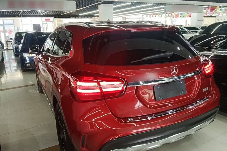 Used Mercedes-Benz GLA 2019 GLA 200 Fashion Model Exterior 2