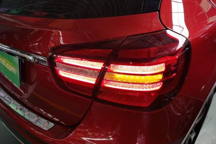 Used Mercedes-Benz GLA 2019 GLA 200 Fashion Model Exterior 3