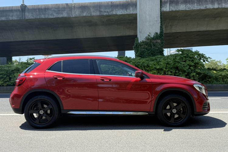 Used Mercedes-Benz GLA 2019 GLA 200 Fashion Model Exterior 5