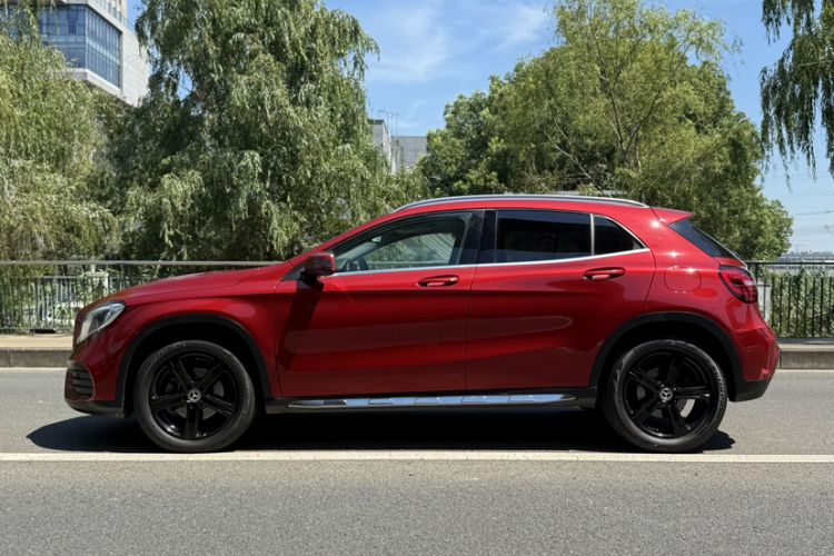 Used Mercedes-Benz GLA 2019 GLA 200 Fashion Model Exterior 9