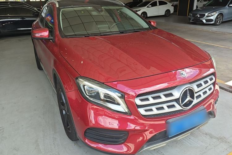 Used Mercedes-Benz GLA 2019 GLA 200 Fashion Model Front Right 45 Deg