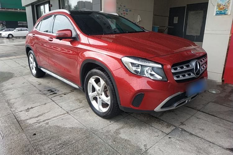 Used Mercedes-Benz GLA 2019 GLA 200 Dynamic Edition Front Right 45 Deg