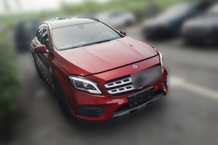 Used Mercedes-Benz GLA 2019 GLA 200 Fashion Model Front Right 45 Deg