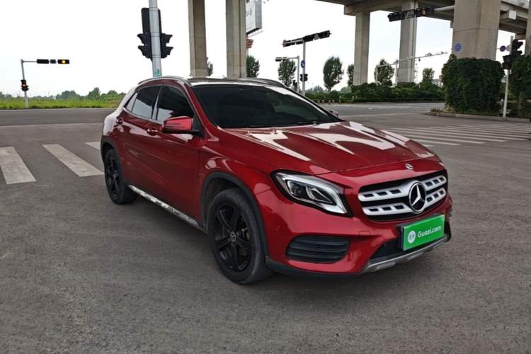 Used Mercedes-Benz GLA 2019 GLA 200 Fashion Model Front Right 45 Deg