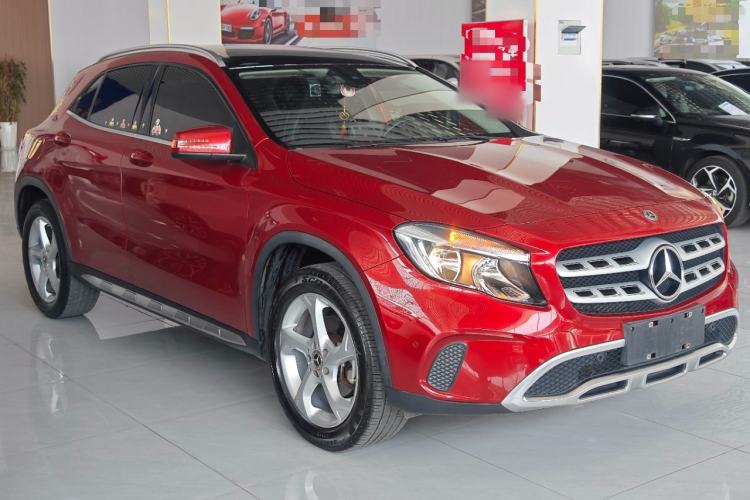 Used Mercedes-Benz GLA 2019 GLA 200 Dynamic Edition Front Right 45 Deg