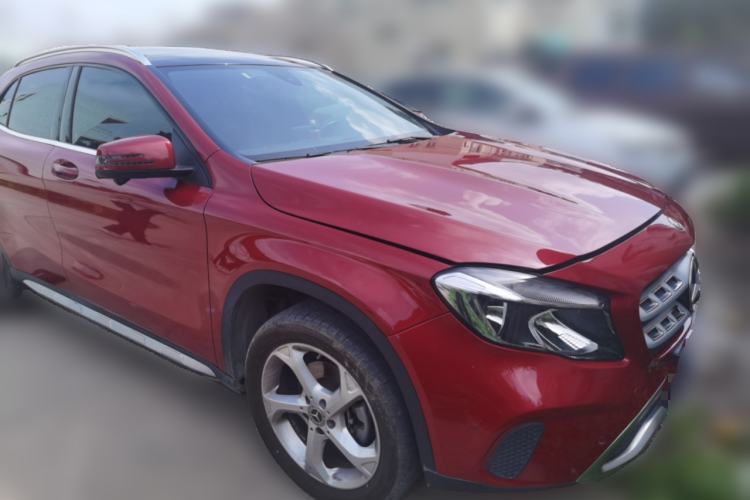 Used Mercedes-Benz GLA 2019 GLA 200 Dynamic Edition Front Right 45 Deg