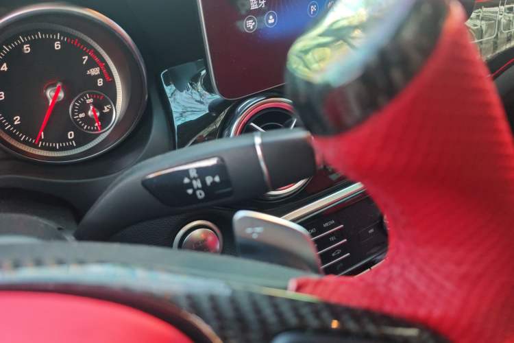 Used Mercedes-Benz GLA 2019 GLA 200 Fashion Model Gear Lever