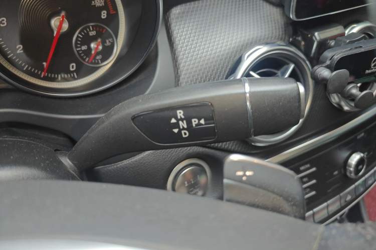 Used Mercedes-Benz GLA 2019 GLA 200 Dynamic Edition Gear Lever
