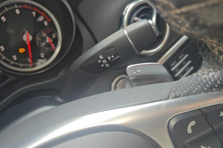 Used Mercedes-Benz GLA 2019 GLA 200 Fashion Model Gear Lever