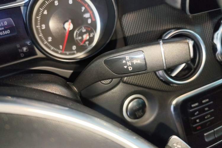 Used Mercedes-Benz GLA 2019 GLA 200 Dynamic Edition Gear Lever