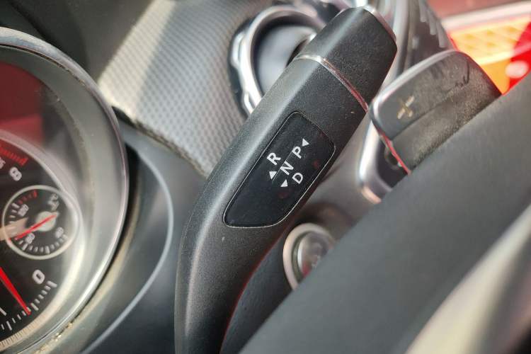 Used Mercedes-Benz GLA 2019 GLA 200 Dynamic Edition Gear Lever