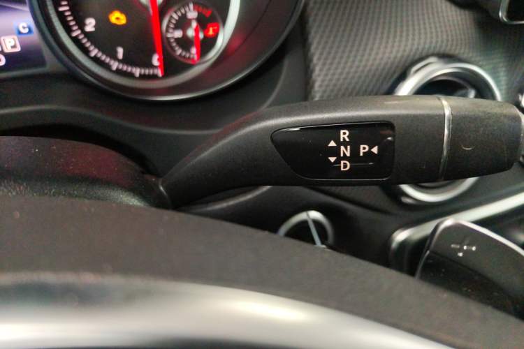 Used Mercedes-Benz GLA 2019 GLA 200 Dynamic Edition Gear Lever