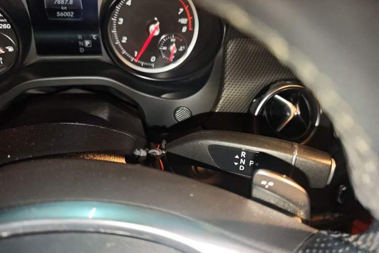 Used Mercedes-Benz GLA 2019 GLA 200 Fashion Model Gear Lever