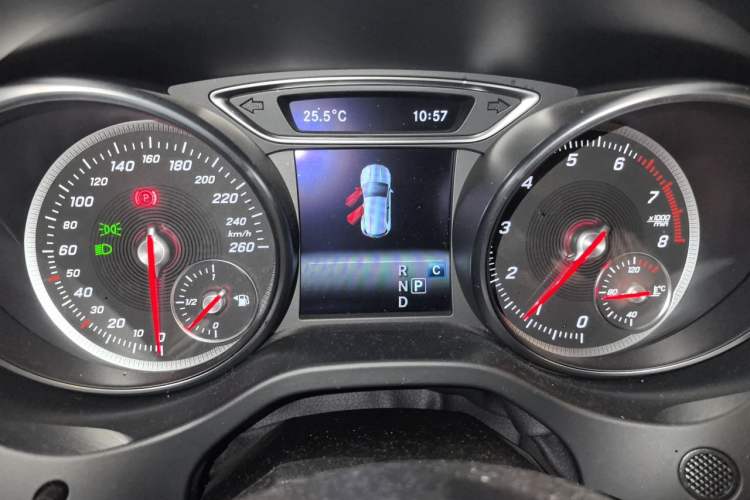 Used Mercedes-Benz GLA 2019 GLA 200 Fashion Model Instrument Cluster