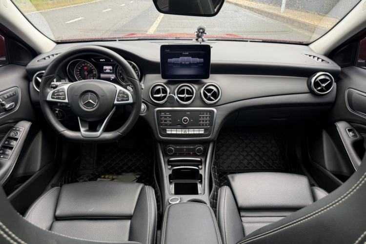 Used Mercedes-Benz GLA 2019 GLA 200 Fashion Model Instrument Cluster