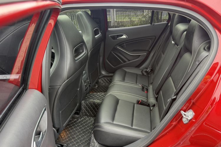 Used Mercedes-Benz GLA 2019 GLA 200 Fashion Model Interior 1