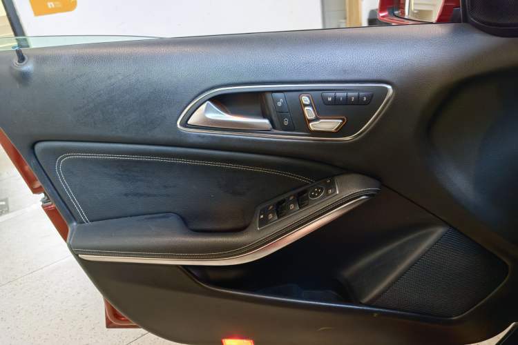 Used Mercedes-Benz GLA 2019 GLA 200 Dynamic Edition Interior 10