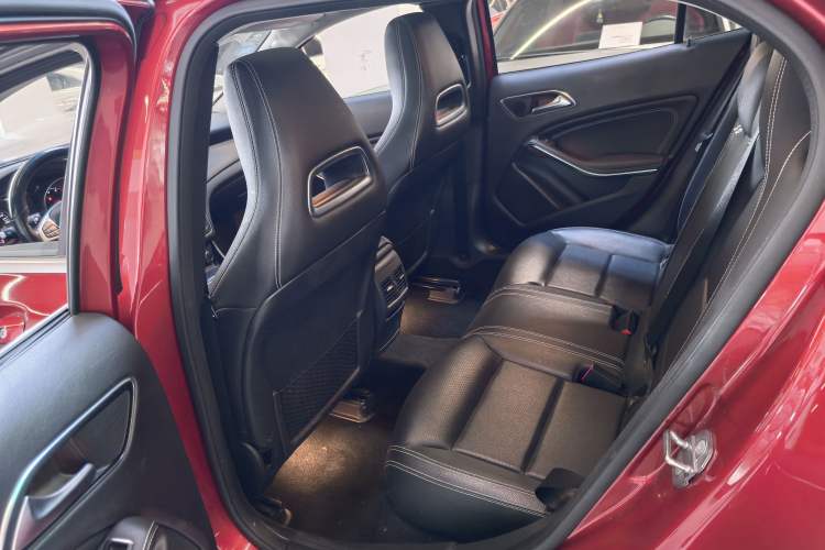 Used Mercedes-Benz GLA 2019 GLA 200 Dynamic Edition Interior 2