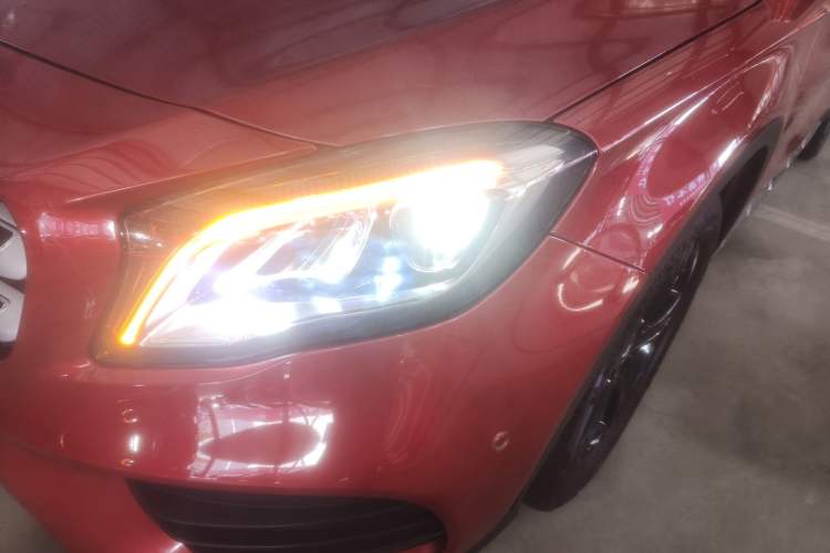 Used Mercedes-Benz GLA 2019 GLA 200 Fashion Model Left Front Headlight