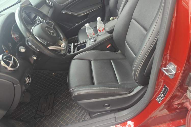 Used Mercedes-Benz GLA 2019 GLA 200 Fashion Model Left Front Seat