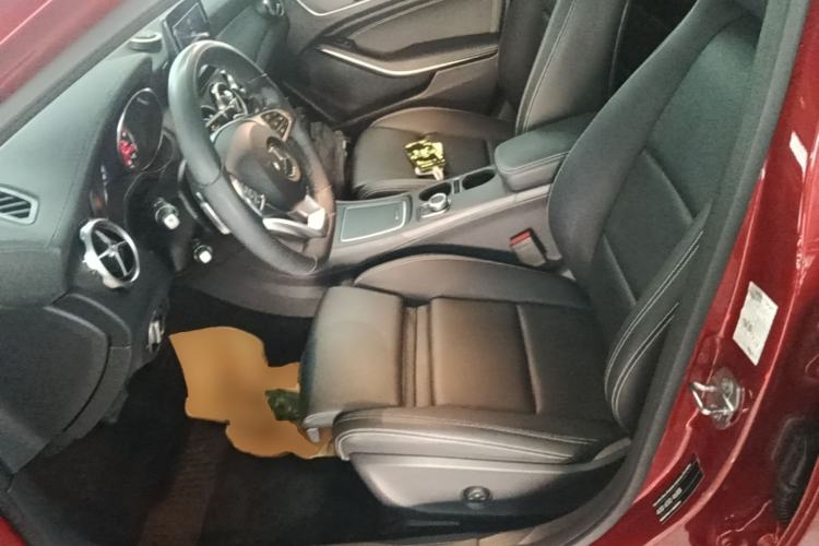 Used Mercedes-Benz GLA 2019 GLA 200 Fashion Model Left Front Seat