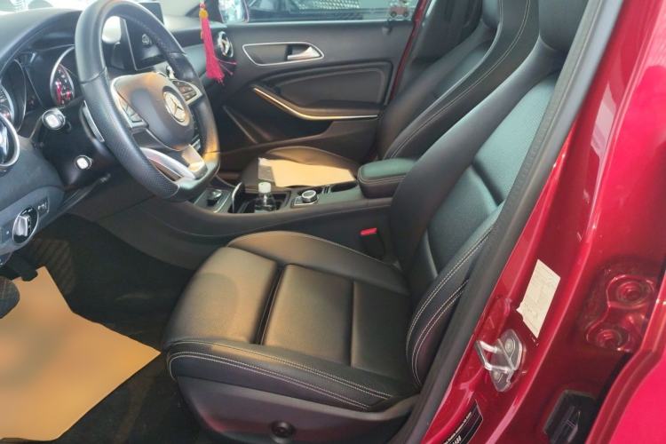 Used Mercedes-Benz GLA 2019 GLA 200 Dynamic Edition Left Front Seat