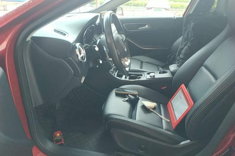 Used Mercedes-Benz GLA 2019 GLA 200 Dynamic Edition Left Front Seat